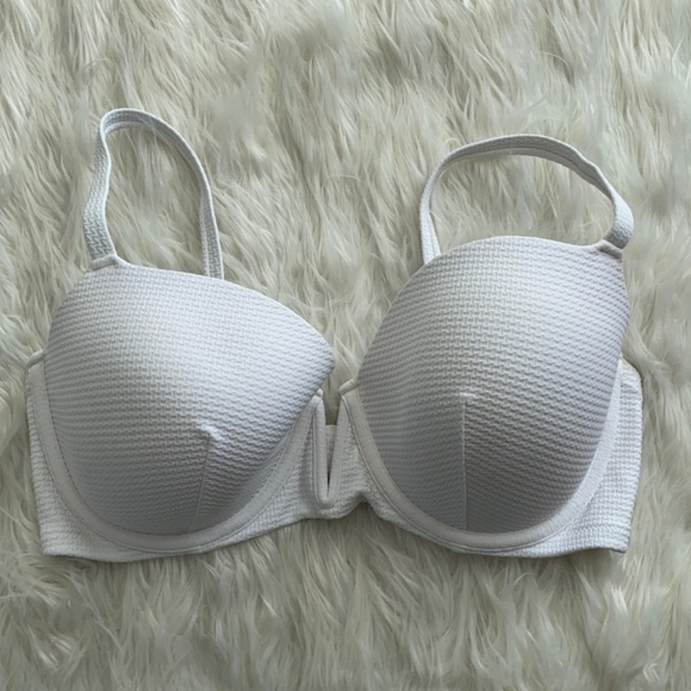 Shade & Shore‎ | White Bikini Top - Picture 2 of 10